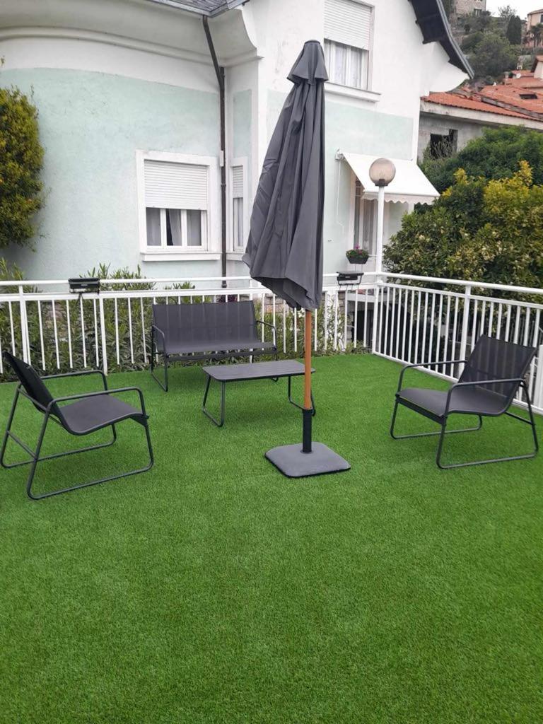 Villa La Parisienne Diano Borello ภายนอก รูปภาพ